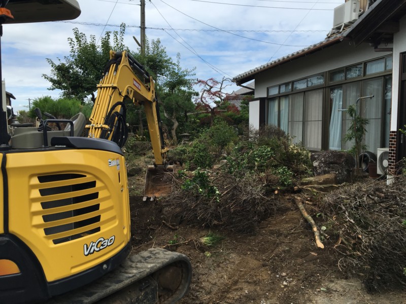 佐賀県神埼市・福岡県久留米市|庭解体の費用と流れを解体業者がわかりやすく解説