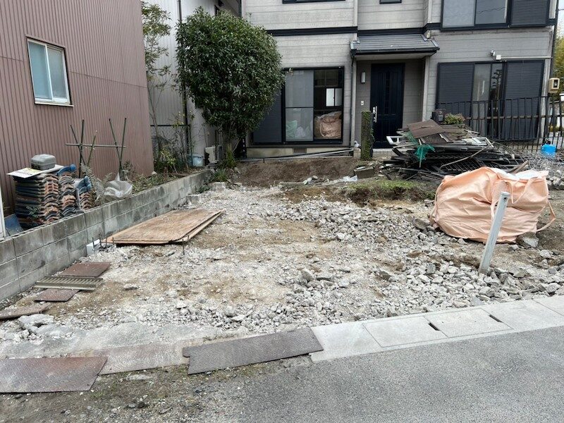 佐賀県神埼市・福岡県久留米市の駐車場コンクリート撤去ガイド｜㎡単価・工期・業者選びのポイント