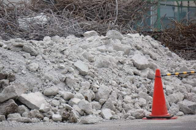 佐賀県神埼市・福岡県久留米市｜工事で発生する粉塵対策とは？健康被害と近隣トラブルを防ぐポイント