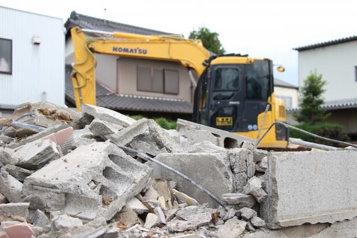 佐賀県神埼市・福岡県久留米市対応｜建て替え解体で失敗しないための費用・流れ・業者選び