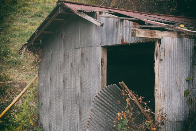「佐賀県神埼市・福岡県久留米市の小屋・納屋解体ガイド｜補助金・廃材処分・活用方法まで解説」