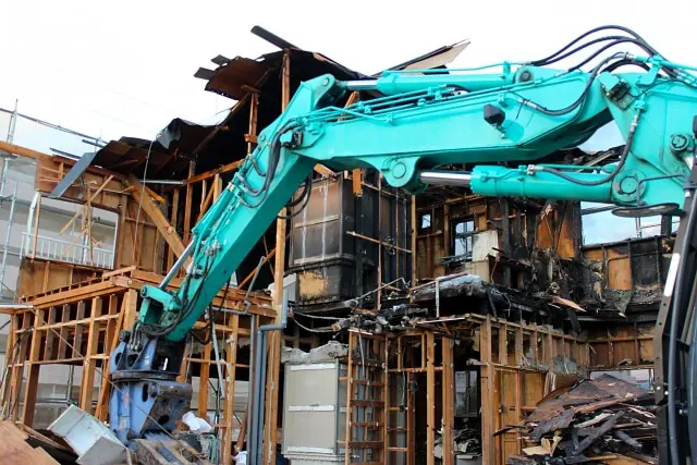 解体工事を久留米市・佐賀県神埼市で依頼する前に！見積書のチェックポイントと火災解体の注意点