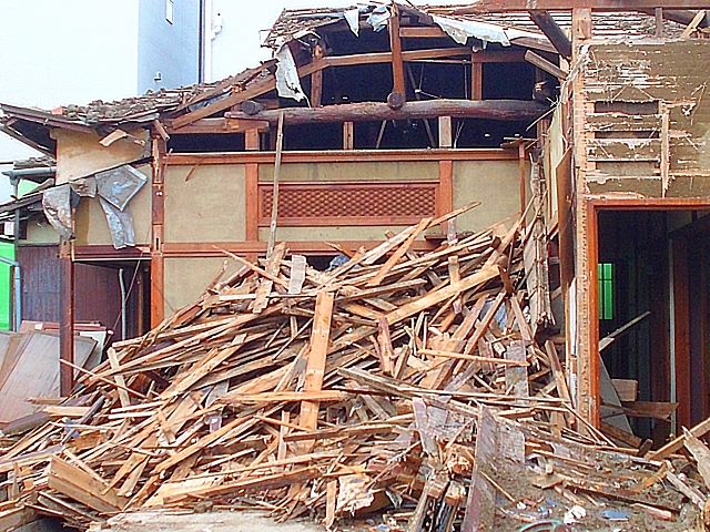 解体工事を久留米・佐賀で頼む前に！不法投棄や追加費用のリスクを未然に防ぐ「賢い業者選び」のポイント