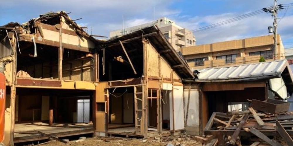 50坪の家を壊す前に読む本質！解体工事の久留米エリア・解体工事の佐賀エリアにおける坪単価相場と追加費用トラブルを防ぐ全手法